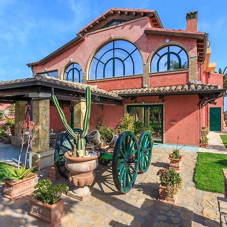 Casa Vacanze Villa Flumini Флуміні-ді-Кварту Екстер'єр фото