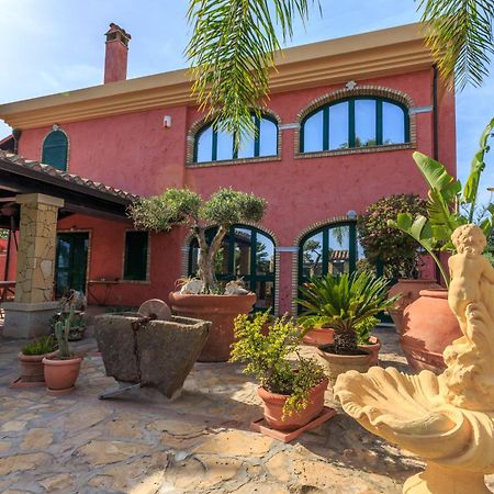 Casa Vacanze Villa Flumini Флуміні-ді-Кварту Екстер'єр фото