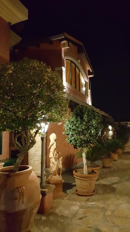 Casa Vacanze Villa Flumini Флуміні-ді-Кварту Екстер'єр фото